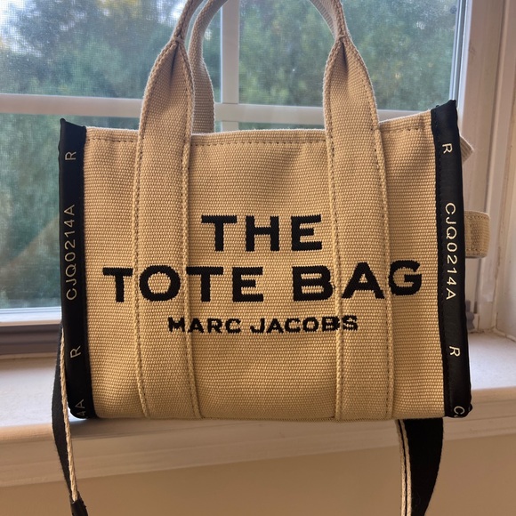 MARC JACOBS TOTE 👜 - Picture 2 of 6